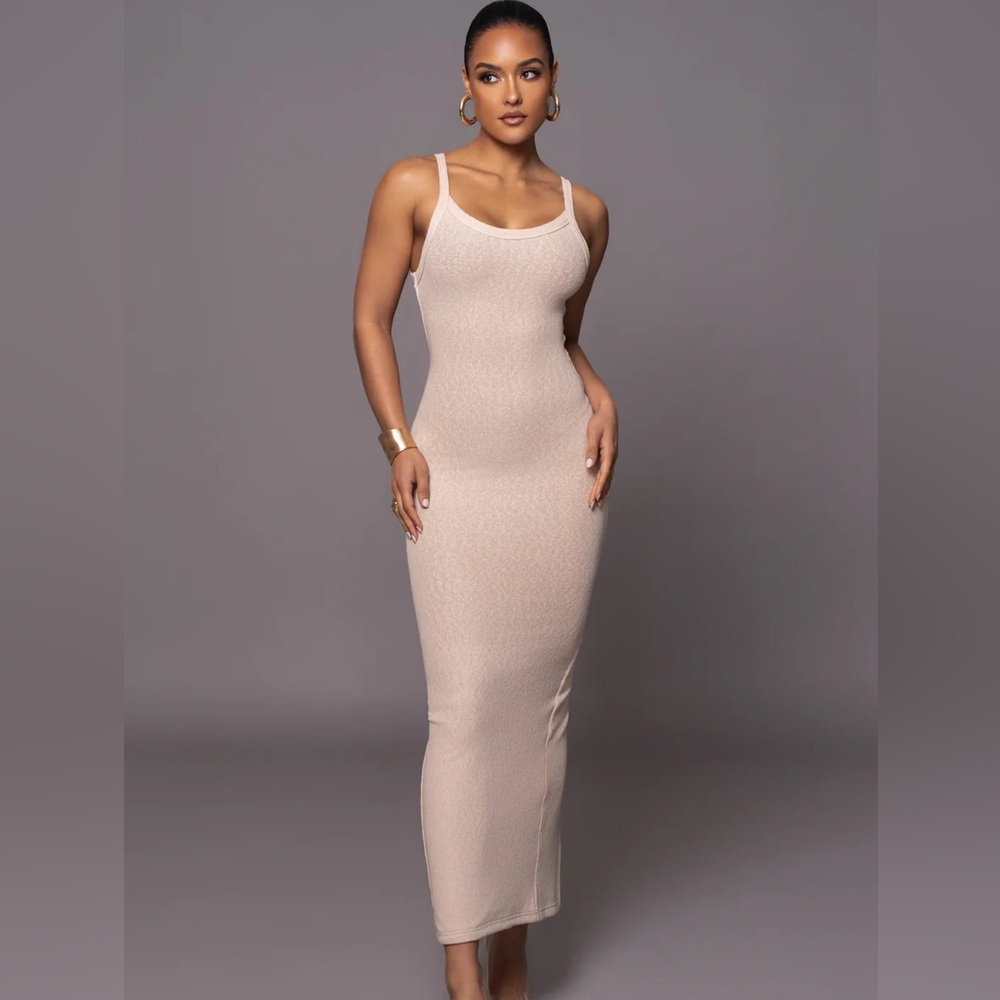 NWT JLUX Label BEIGE BACK TO YOU MAXI DRESS - size s